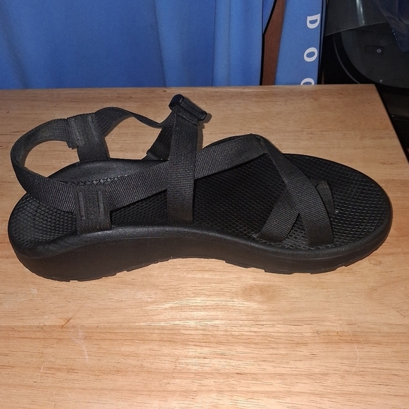 Chaco Mens Black Strappy Sandals In A Size 13. EUC. Summer Beach Vacation main image 8